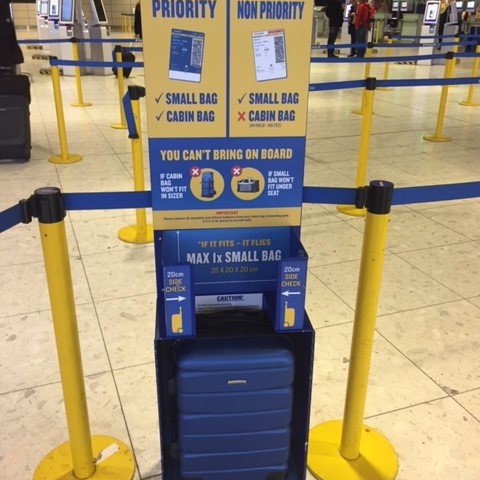 Ryanair rokas bagāžas izmēri un noteikumi 2026